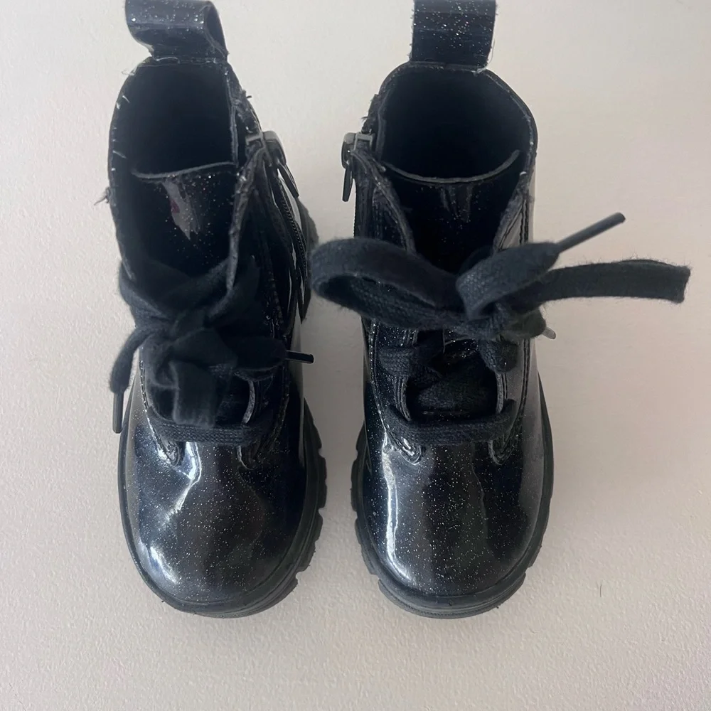 UGG Kids Black Glitter Combat Boots toddler size 8